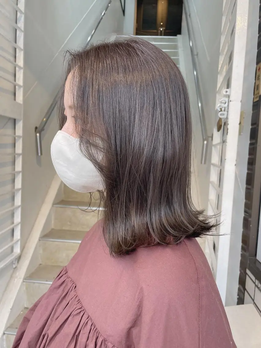 ミディアム カラー 梅田美容室 山崎海波のヘアスタイル