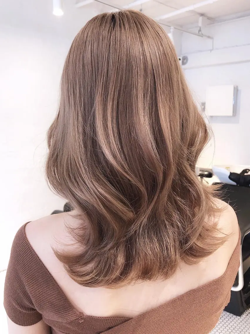 セミロング カラー パーマ ヘアアレンジ ベージュカラー ミルクティーベージュ ITbyALBUM 浦和店のヘアスタイル