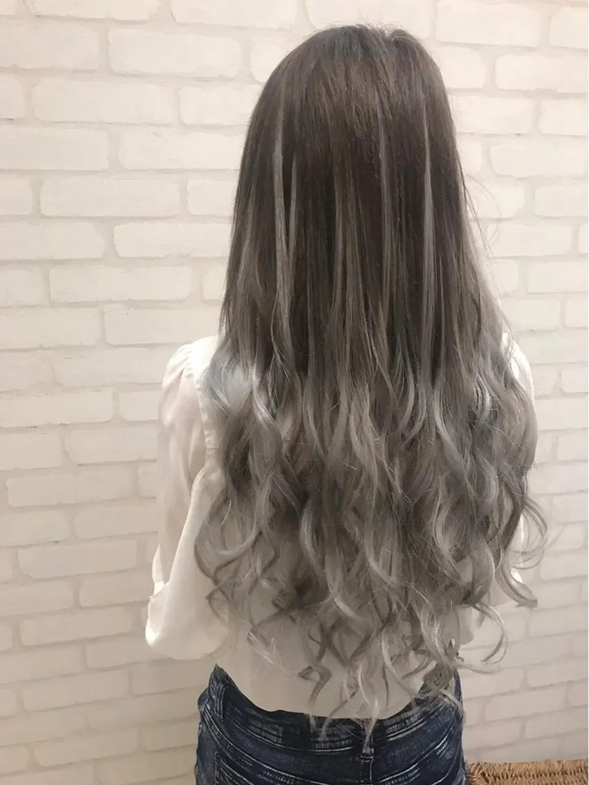 ミディアム GENDER hair &eyeのヘアスタイル