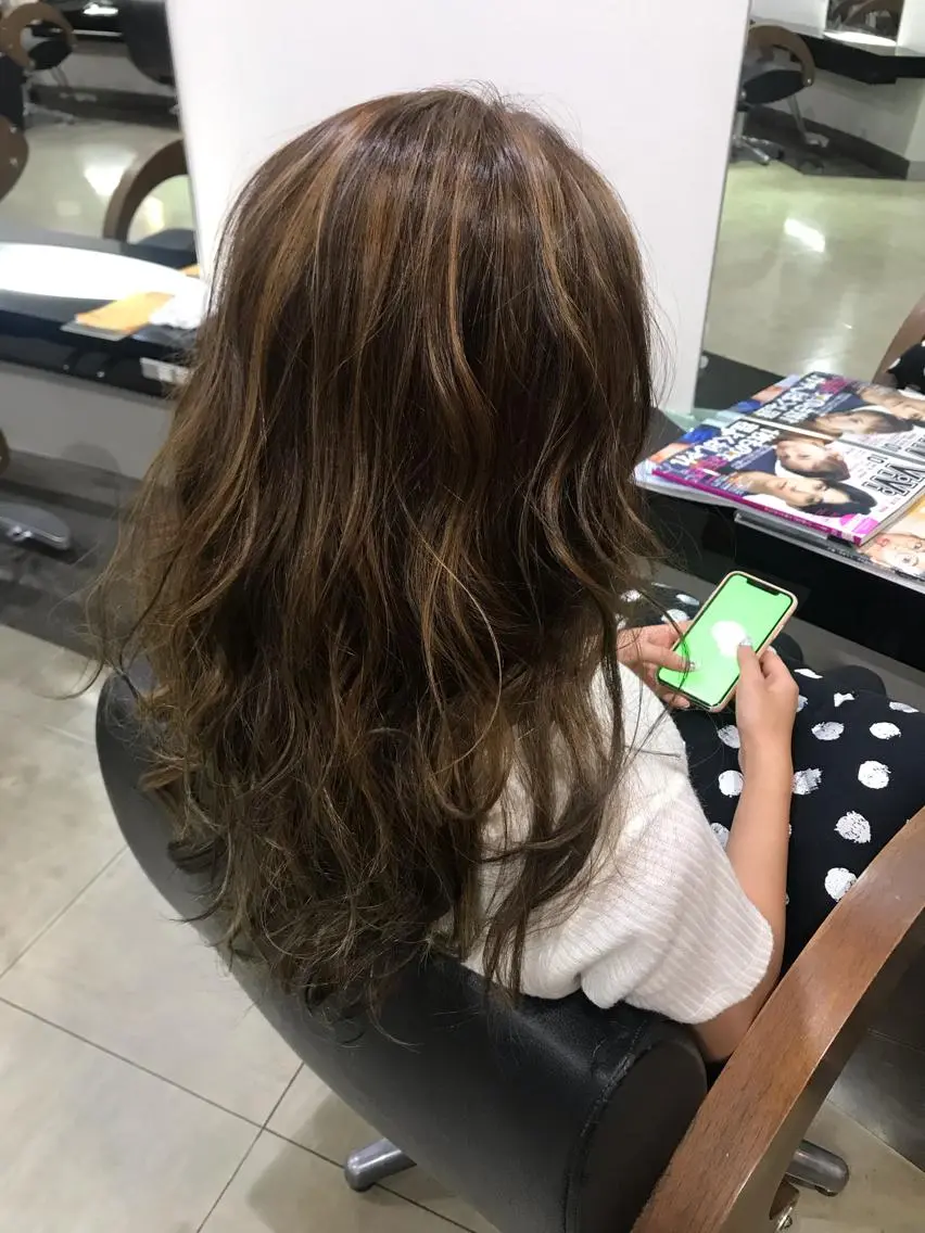 ロング カラー ヘアアレンジ バレイヤージュ レイヤーカット 烏山 達也のヘアスタイル