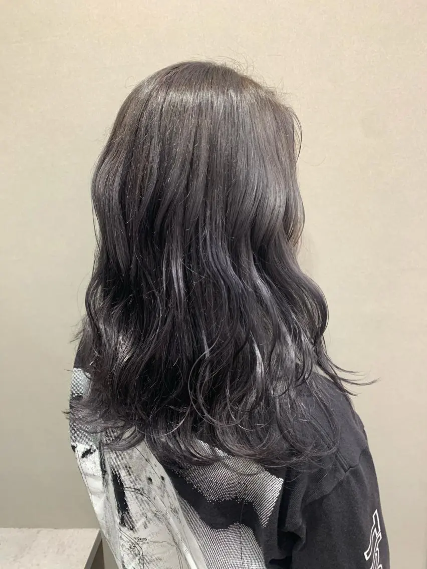 ロング カラー ダークグレー 浦野 剛志のヘアスタイル