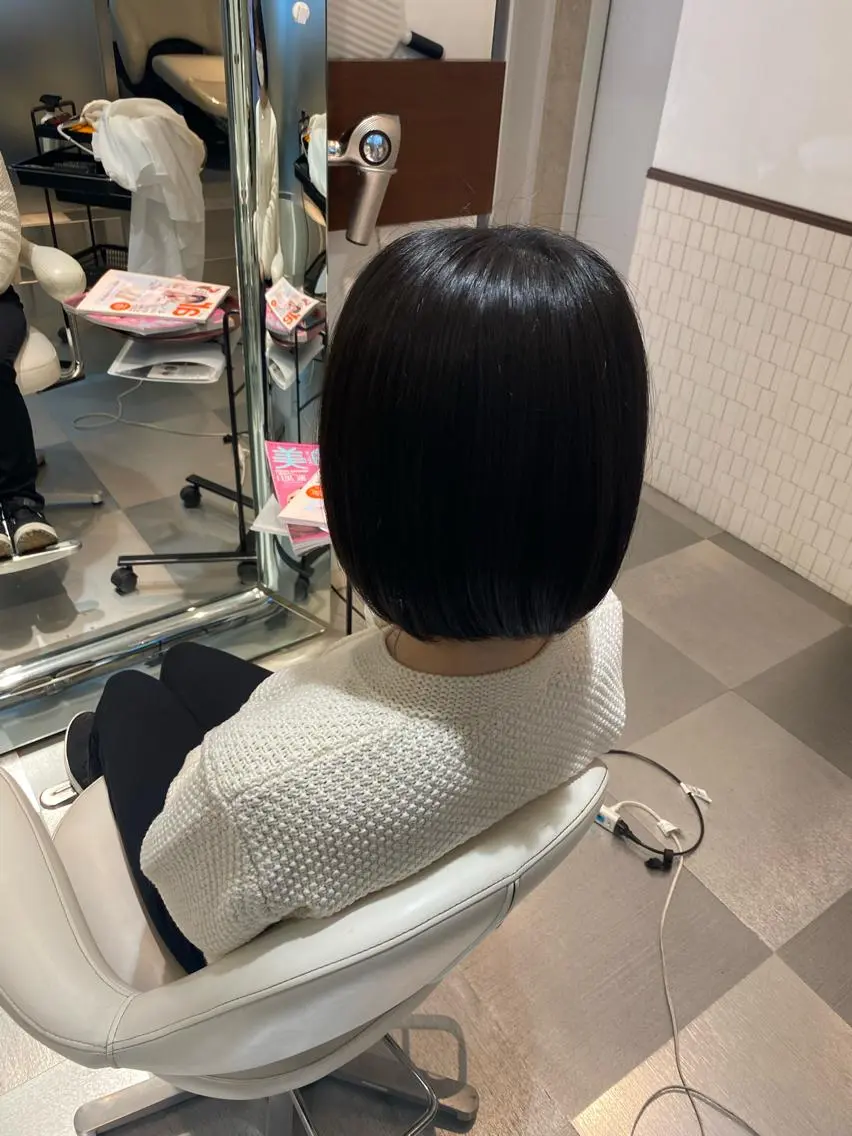 ショート コテ巻き風パーマ 藤澤　知彌のヘアスタイル