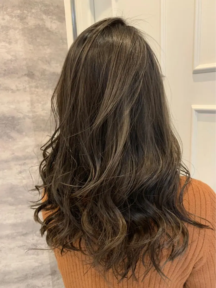 セミロング カラー ベージュカラー 透明感カラー 🫟Blanco🫟 Color&Careのヘアスタイル