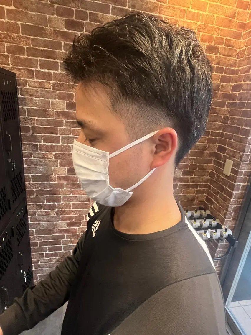 ショート カラー パーマ ヘアアレンジ メンズ キッズ ネイル マツエク・マツパ アイブロウ メンズブリーチ メンズハイライト メンズインナーカラー メンズ韓国風 ブリーチ 久木原 ゆりのヘアスタイル