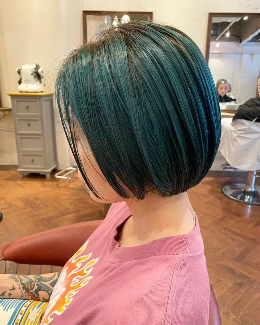 ショート カラー ブルーカラー 🌈🌸あおき みちる🌟💗のヘアスタイル