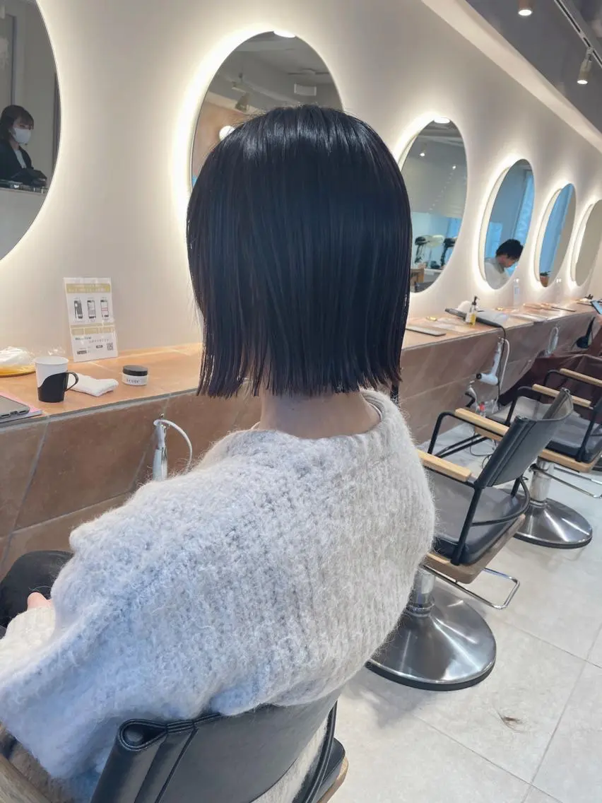 ミディアム カット 縮毛矯正 トリートメント 切りっぱなしボブ ソノキユウカのヘアスタイル