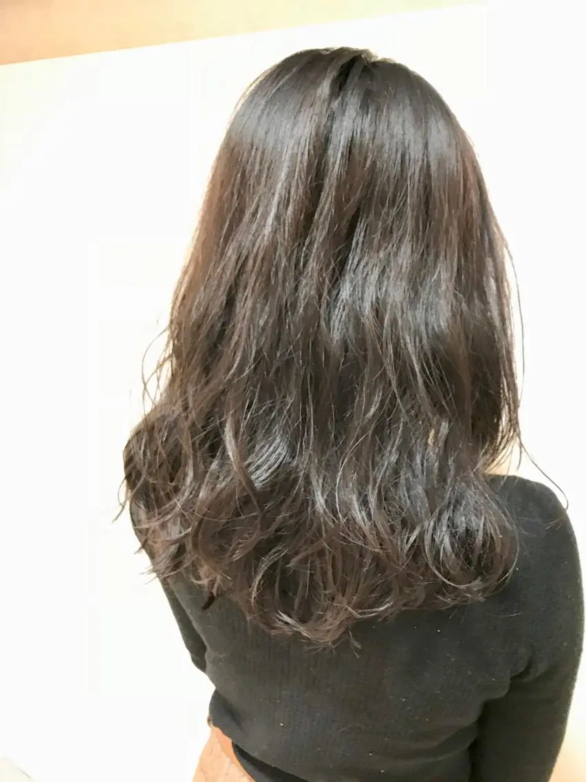 セミロング カラー Miru by INCE HAIRのヘアスタイル