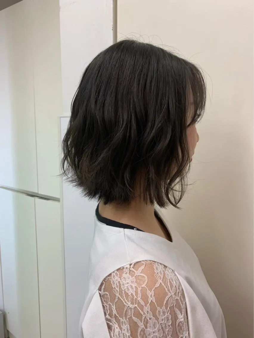 ショート カラー ダークグレー ダークグレージュ グレージュ S-TAGE Anna.Hのヘアスタイル