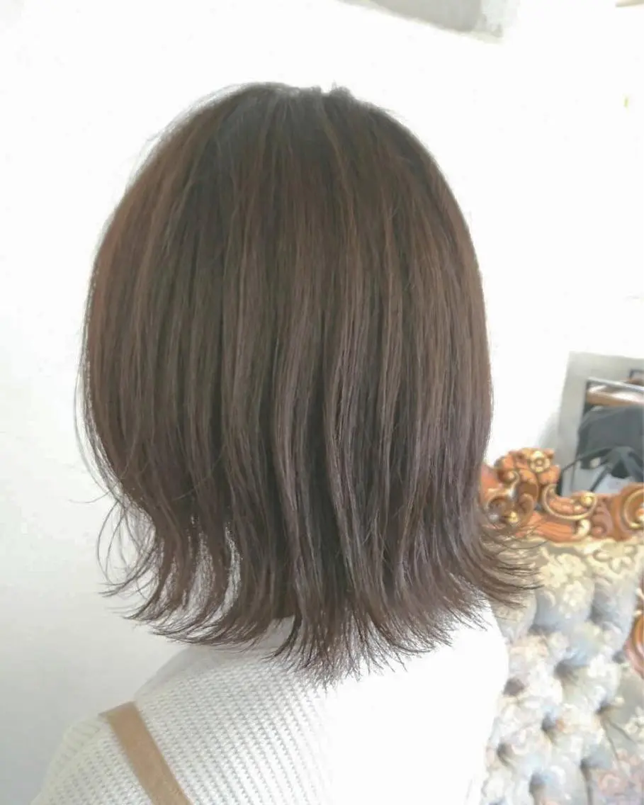 ショート カラー パーマ ヘアアレンジ アッシュ ベージュカラー 外ハネヘア エグチ アキラのヘアスタイル
