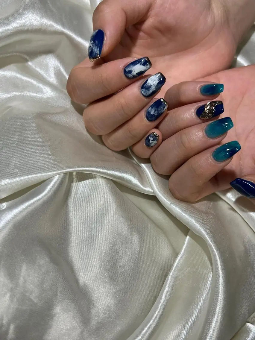 ネイル 持ち込み ニュアンスネイル Charme. NOBUKOのネイルデザイン