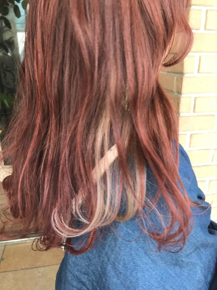 セミロング カラー パーマ ヘアアレンジ メンズ キッズ ネイル マツエク・マツパ メンズインナーカラー ダブルカラー インナーカラー サロンドミルク 原宿のヘアスタイル