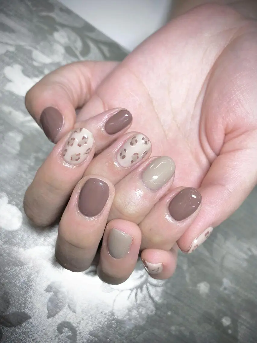 ネイル ハンドネイル I-nailロング /ワンホン/キラキラのネイルデザイン