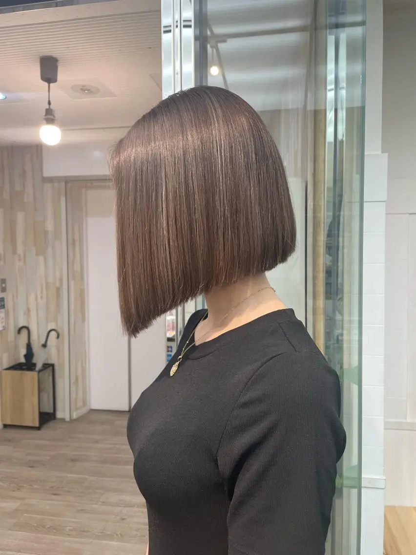 ショート カラー カット ヘアカラー トリートメント HIKARU副店長/ ✨️髪質改善のヘアスタイル