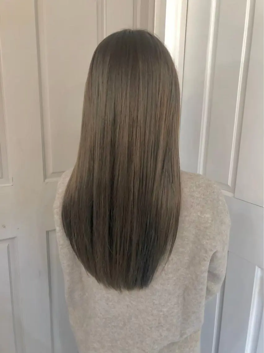 ロング トリートメント カット ヘアカラー トリートメント 顔周り/ブリーチなし /縮毛矯正🫧伊勢のヘアスタイル