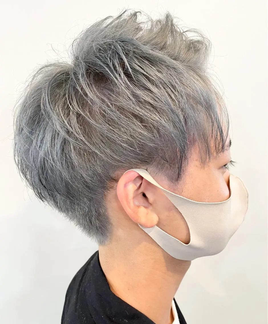 ショート カラー メンズ メンズブリーチ 黒髪 ブリーチ シルバー カット ヘアカラー FLAGS YAMATOのヘアスタイル