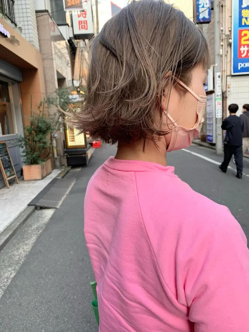 ショート カラー ヘアアレンジ ベージュカラー ブリーチ ミルクティーベージュ 🌿ショート🌿 パーマ🌿淳平のヘアスタイル