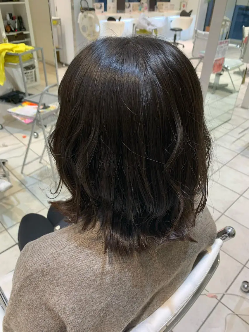 ミディアム カラー 地毛風ストレート/ 髪質改善/榎本流行のヘアスタイル