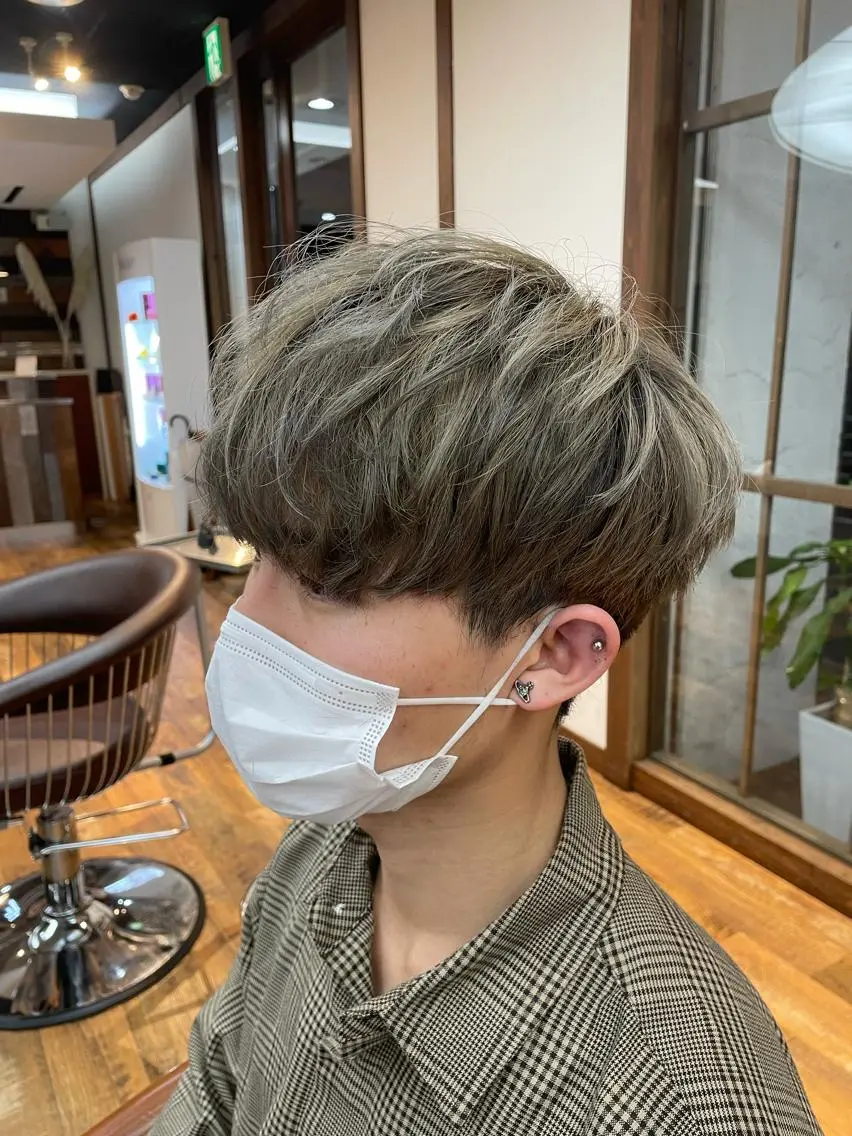 カラー メンズ カット ヘアカラー 林 侑弥のヘアスタイル