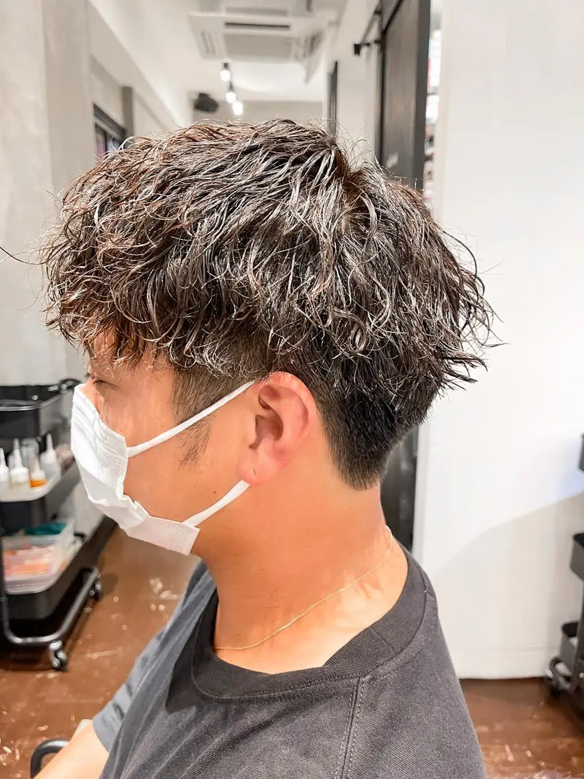 ショート パーマ メンズ メンズパーマ ツイストスパイラルパーマ スパイラルパーマ カット パーマ トリートメント ヘアセット TAKE新宿 メンズパーマ特化のヘアスタイル