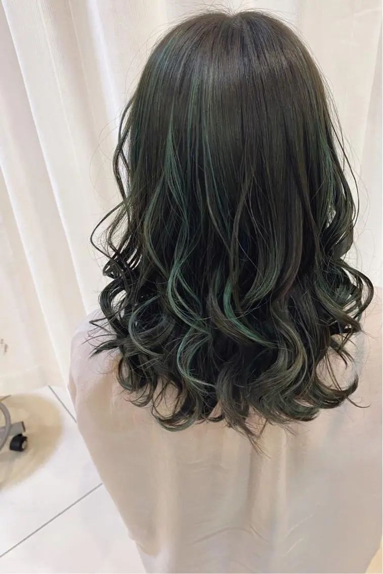 ミディアム カラー パーマ ヘアアレンジ ハイライトカラー ハイライト シールエクステ専門店 Spira藤崎宮のヘアスタイル