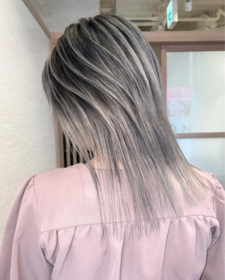 カラー ヘアカラー トリートメント 守屋 智紀のヘアスタイル