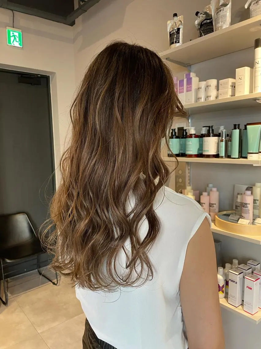 セミロング カラー ブリーチ👩‍🦳/ ‪✂︎MANAMIのヘアスタイル