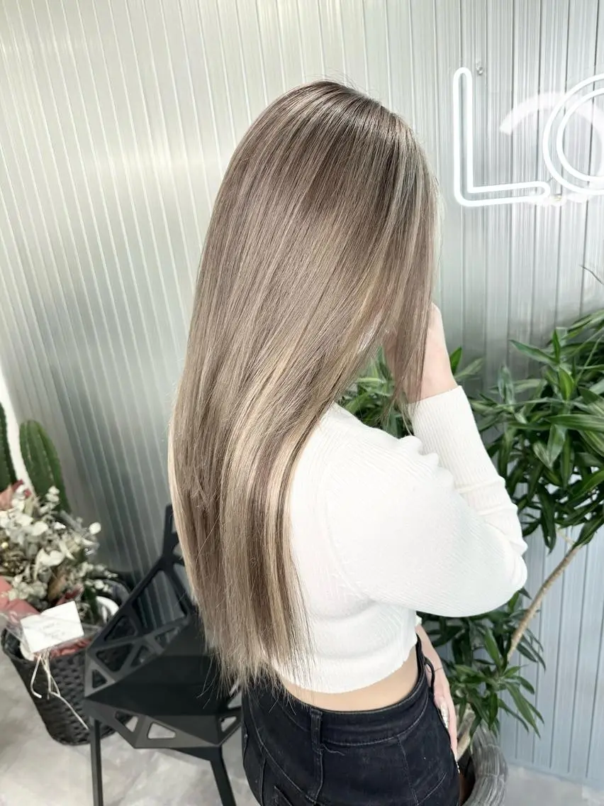 ロング カラー LOOP hairのヘアスタイル