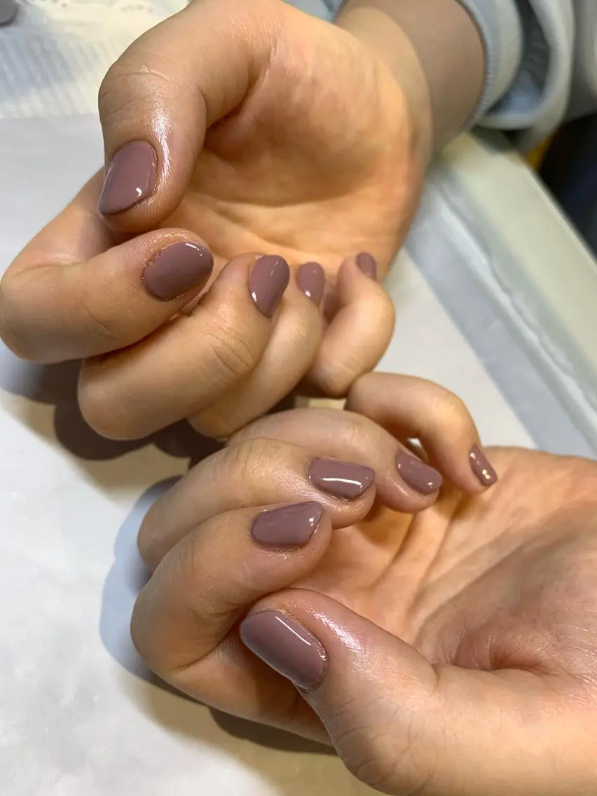 ネイル ワンカラーネイル マキノ ユイのネイルデザイン