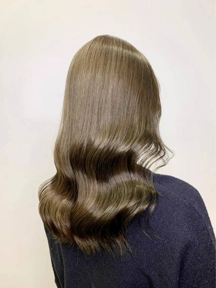 ミディアム カラー パーマ ヘアアレンジ メンズ キッズ ネイル マツエク・マツパ ベージュカラー オリーブベージュ 髪質改善 カット ヘアカラー トリートメント ヘアセット 韓国ヘア🫧 KAZUTOのヘアスタイル