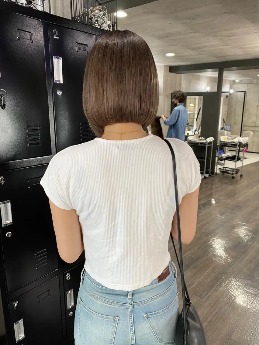 ミディアム レイヤーカット特化 💜SARIのヘアスタイル