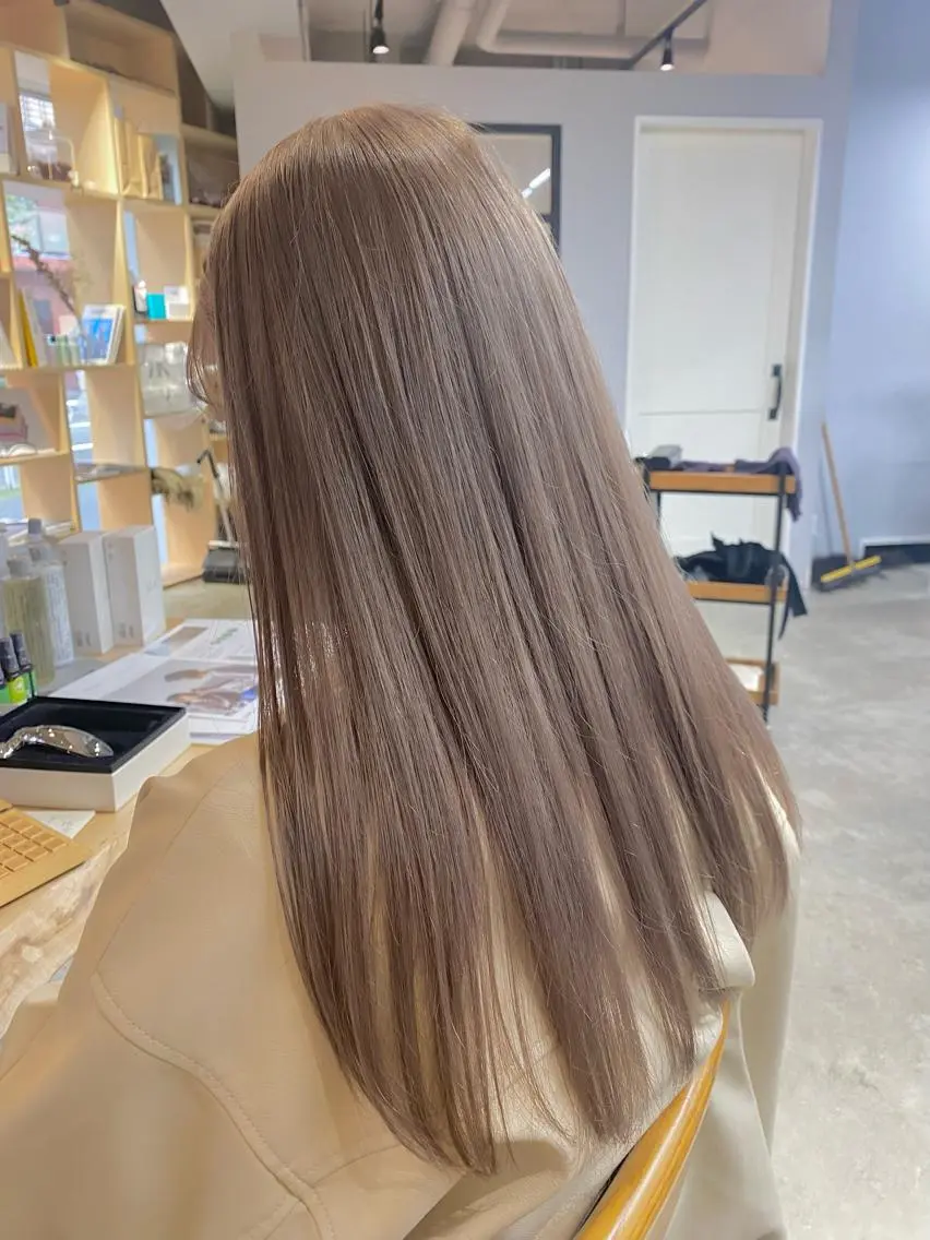 ロング カラー カット ヘアカラー コマツリサ ROCCO eastのヘアスタイル