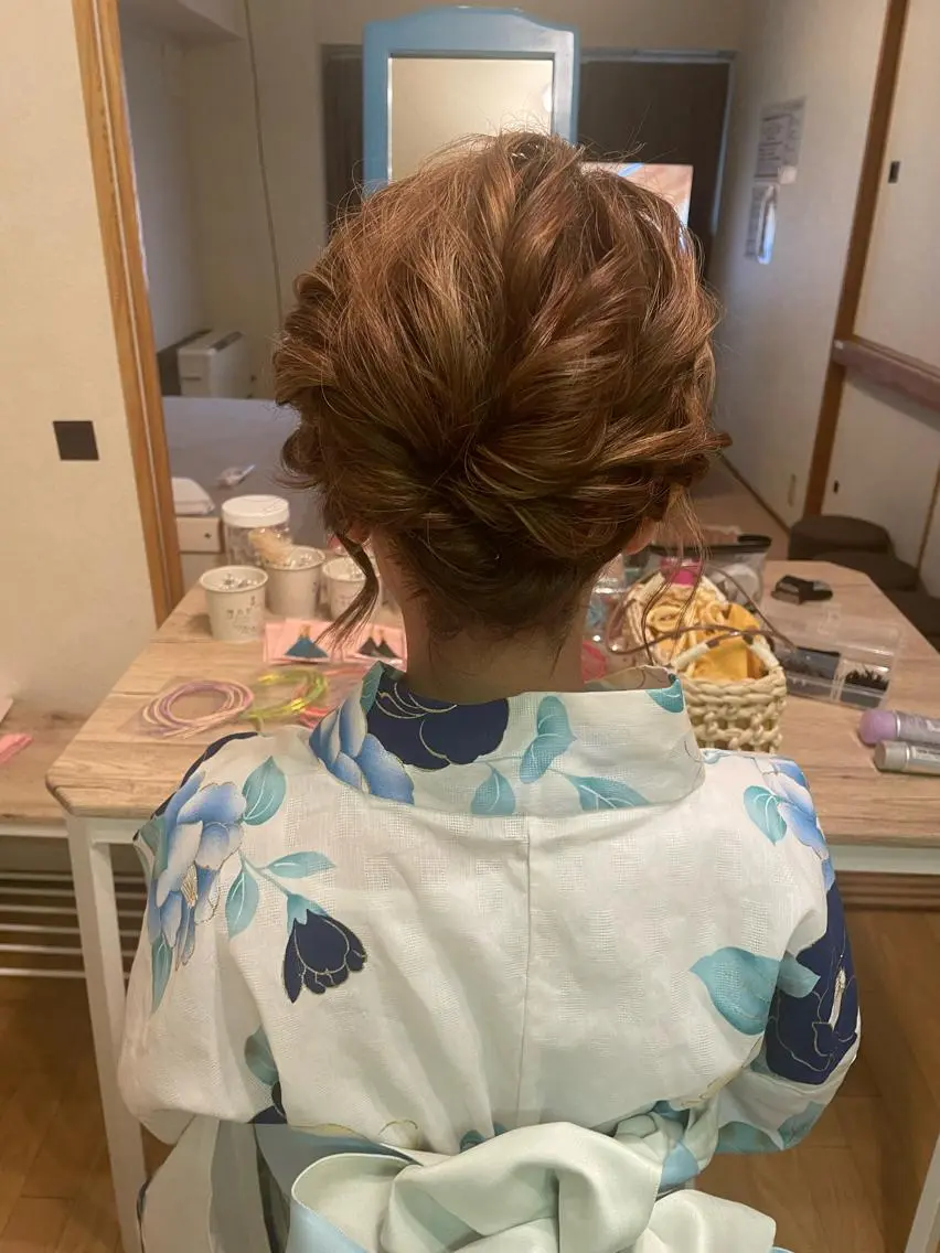 ヘアアレンジ HempBeauty 浅野アサミのヘアスタイル