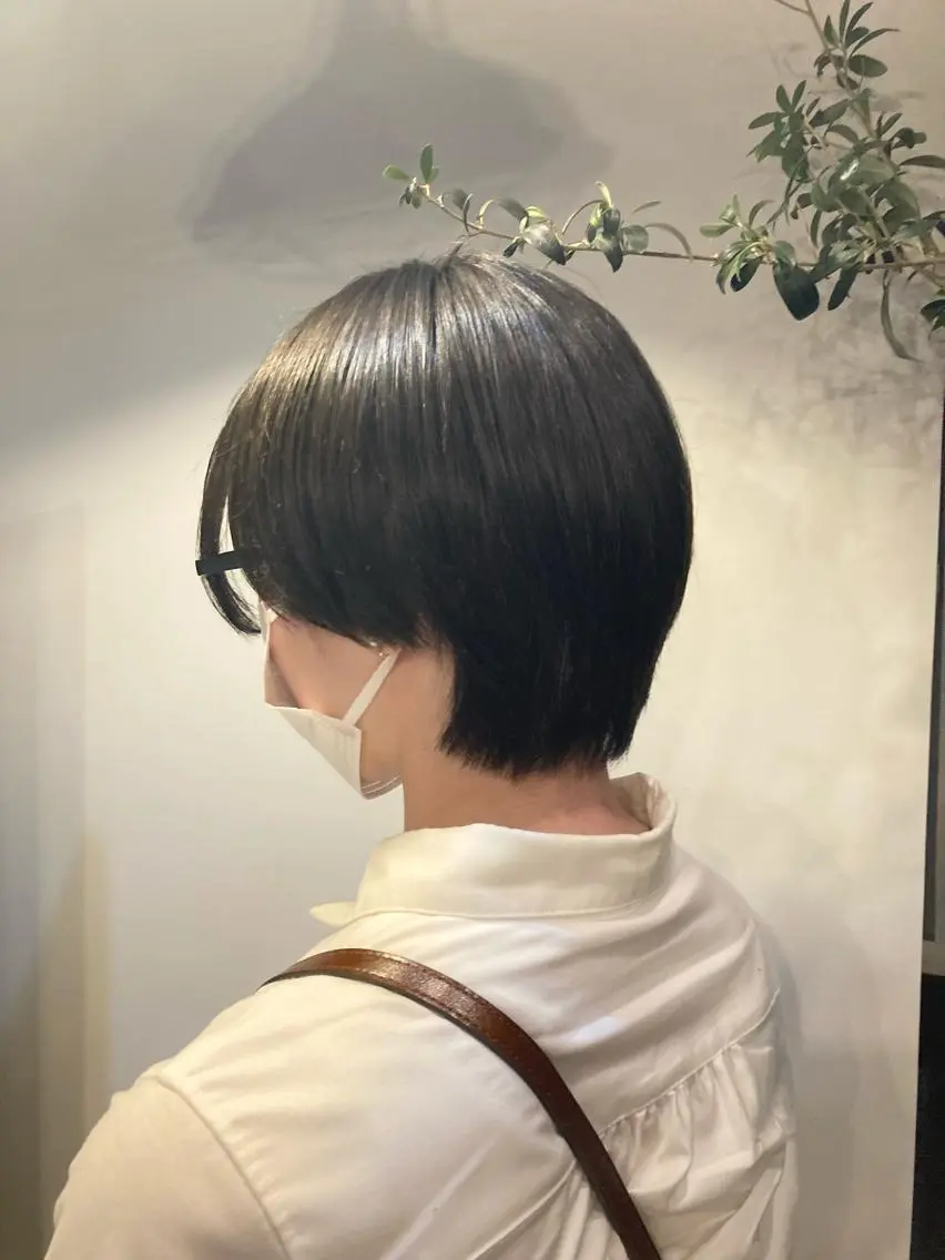 ショート カット ヘアカラー トリートメント ✨色持ちの良い艶 カラー✨蟹江真世のヘアスタイル
