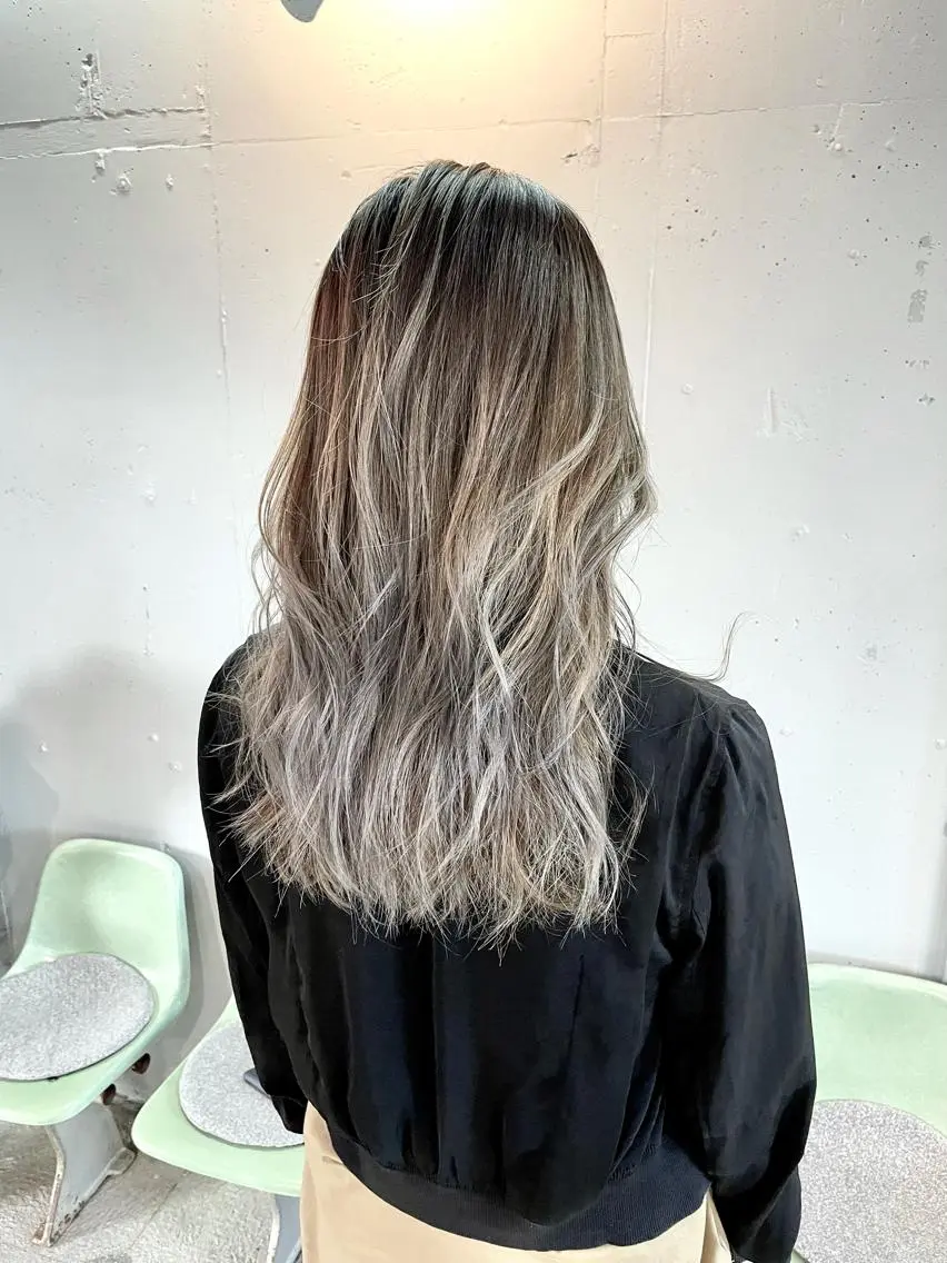 ロング カラー グラデーションカラー ハイライトカラー ハイライト 🍀アレンジ簡単ヘア ☘️石田万里奈🍀のヘアスタイル