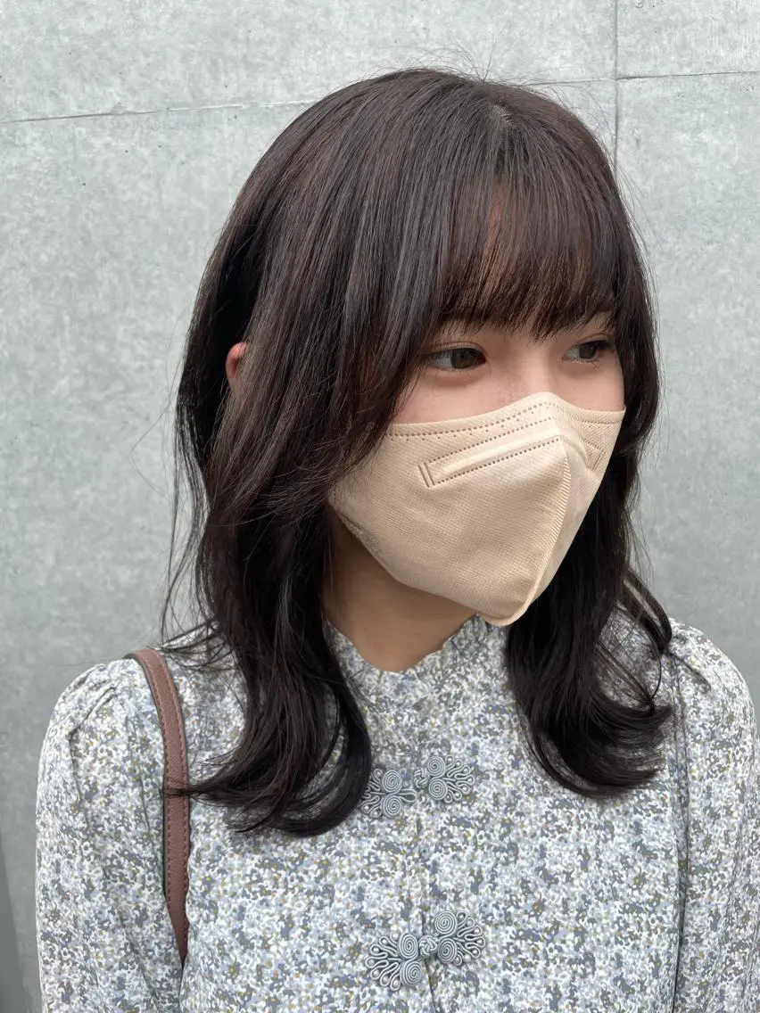 ミディアム カラー くびれヘア カット インナーカラー 推し ブリーチ 髪質改善のヘアスタイル