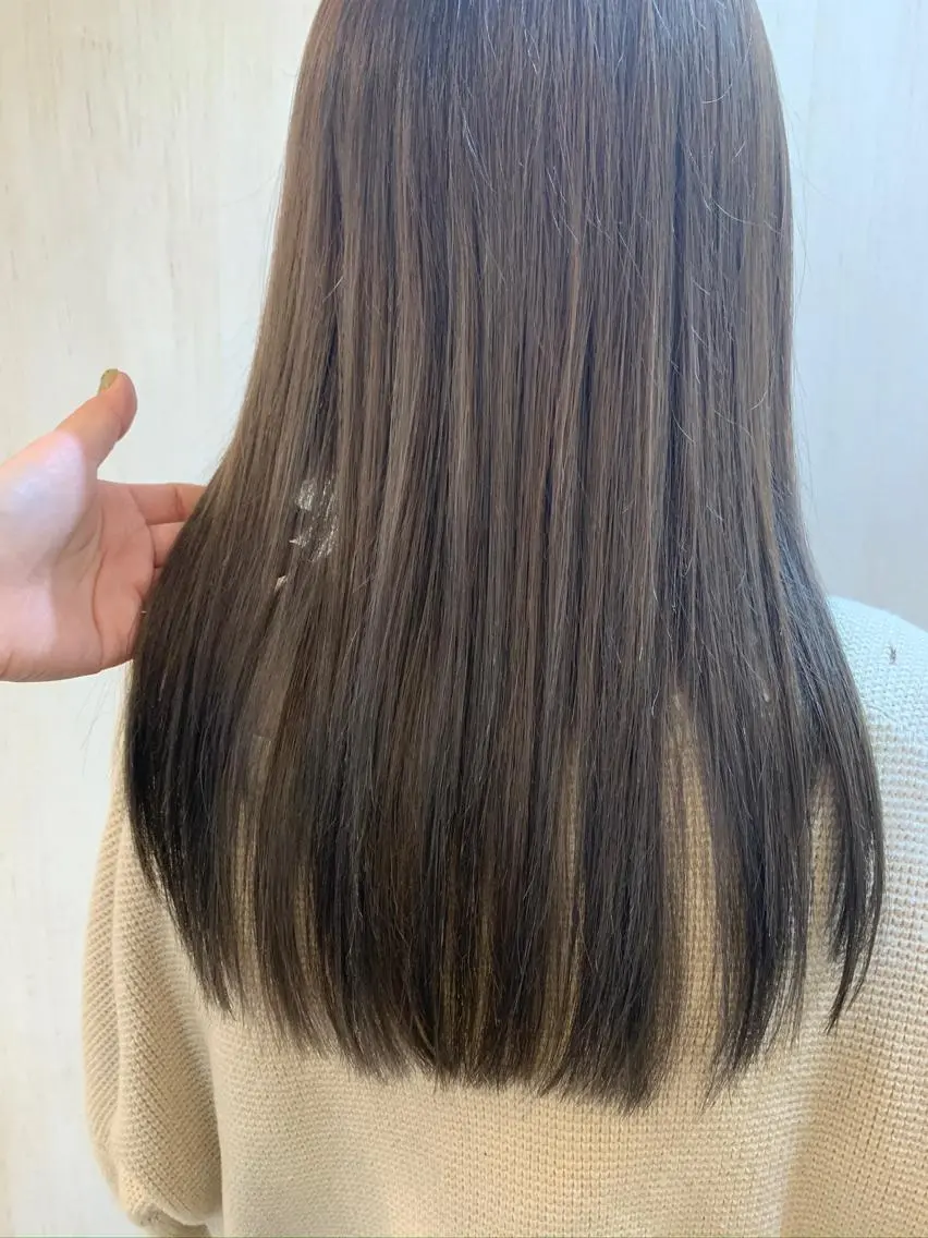 セミロング ハイライト 浅香 美加のヘアスタイル