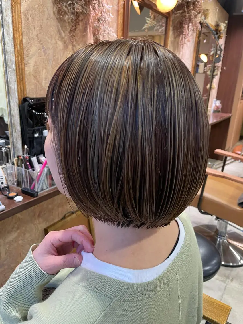 ショート ハイライト カット ヘアカラー トリートメント ayane⭐️ボブ・ ショート・パーマのヘアスタイル
