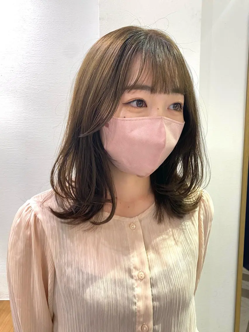 ミディアム カラー カット ヘアカラー トリートメント レイヤーカット /透明感カラー西田のヘアスタイル