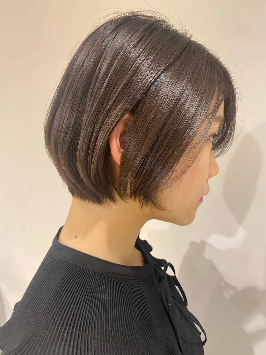 ショート カラー ブリーチ グレージュ カット ヘアカラー トリートメント scene. haraのヘアスタイル