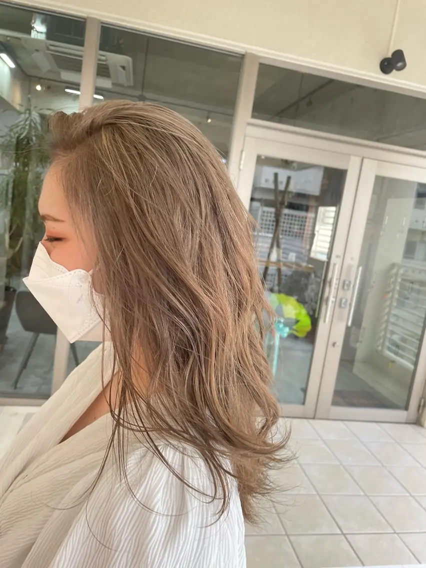 セミロング アッシュ 韓国風カラー ボブ ハイライト 韓国風ヘア andKおもろまち店 艶ダブルカラー✨のヘアスタイル