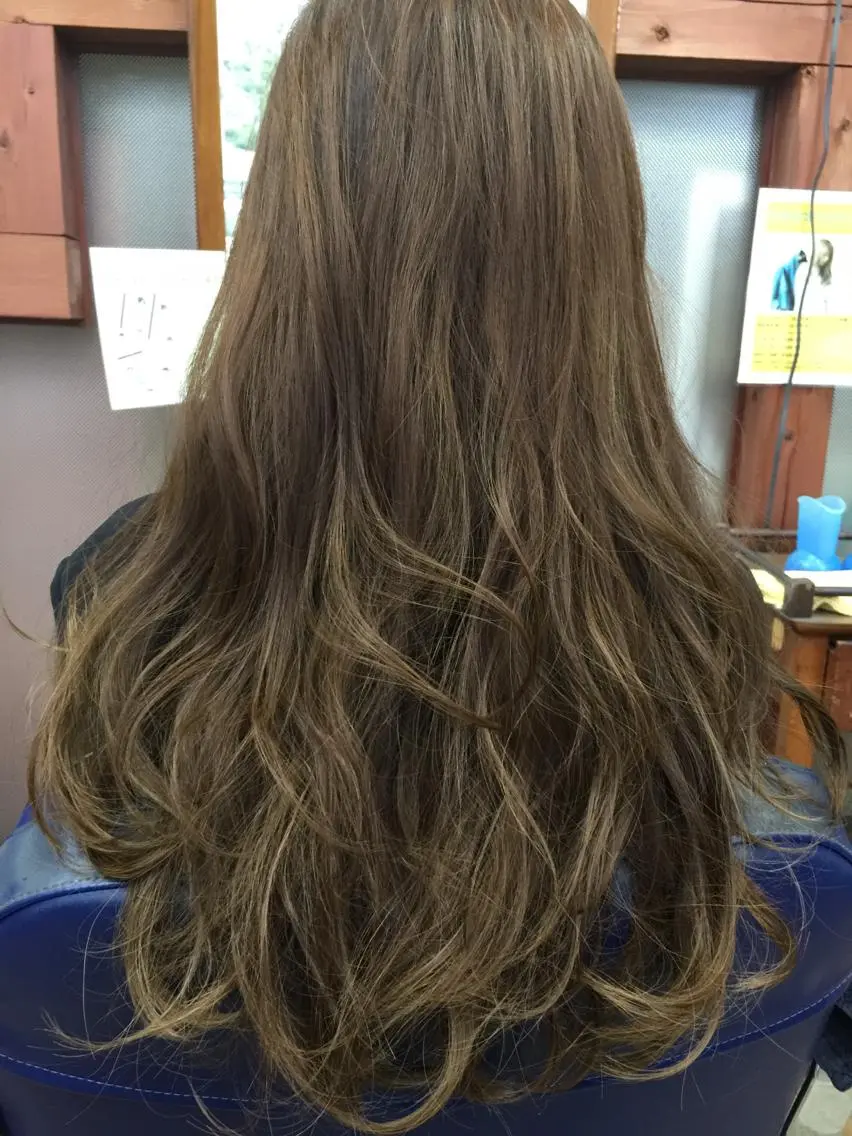 ロング カラー ベージュカラー ハイライトカラー ハイライト 中村 海のヘアスタイル