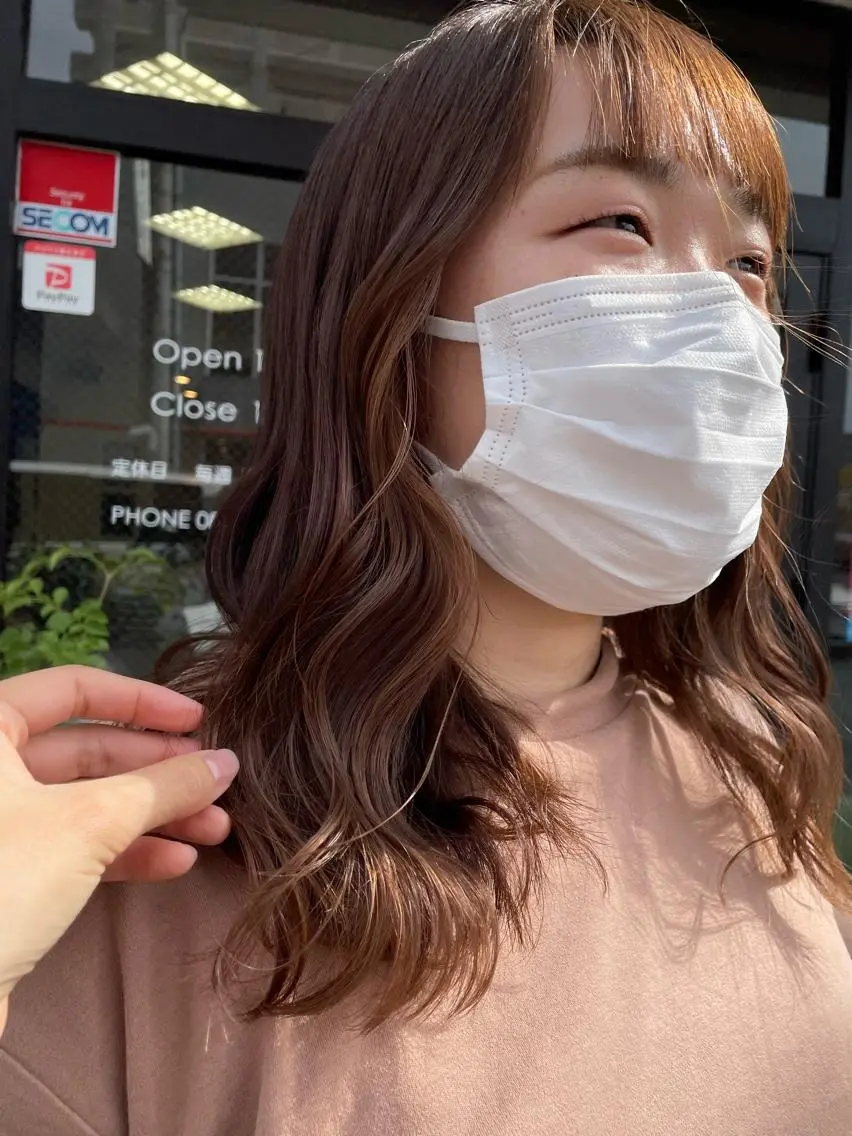 ミディアム カラー ヘアカラー Vyuha ビューハのヘアスタイル