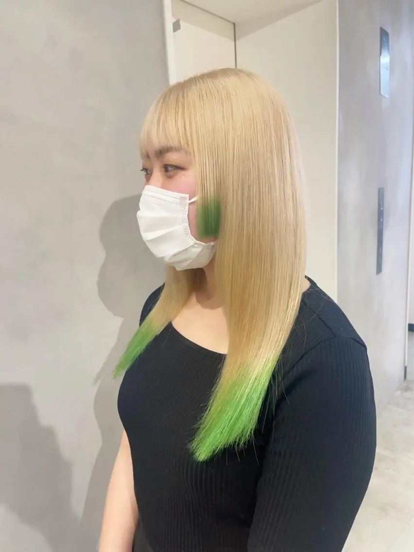 ロング カラー デザインカラー ハイトーンカラー ヘアカラー トリートメント 🦋レイヤーカット ミドリカワ🦋のヘアスタイル