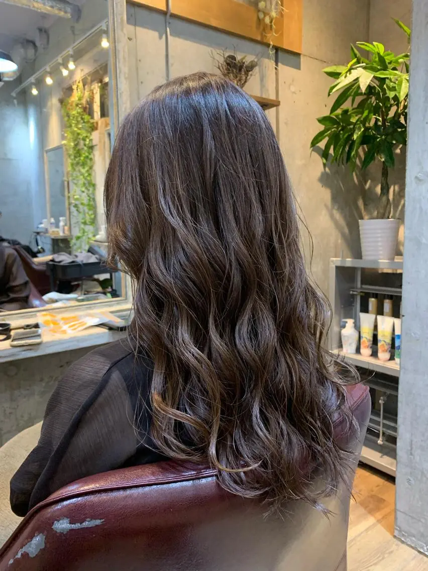 ロング カラー 安達 俊亮のヘアスタイル