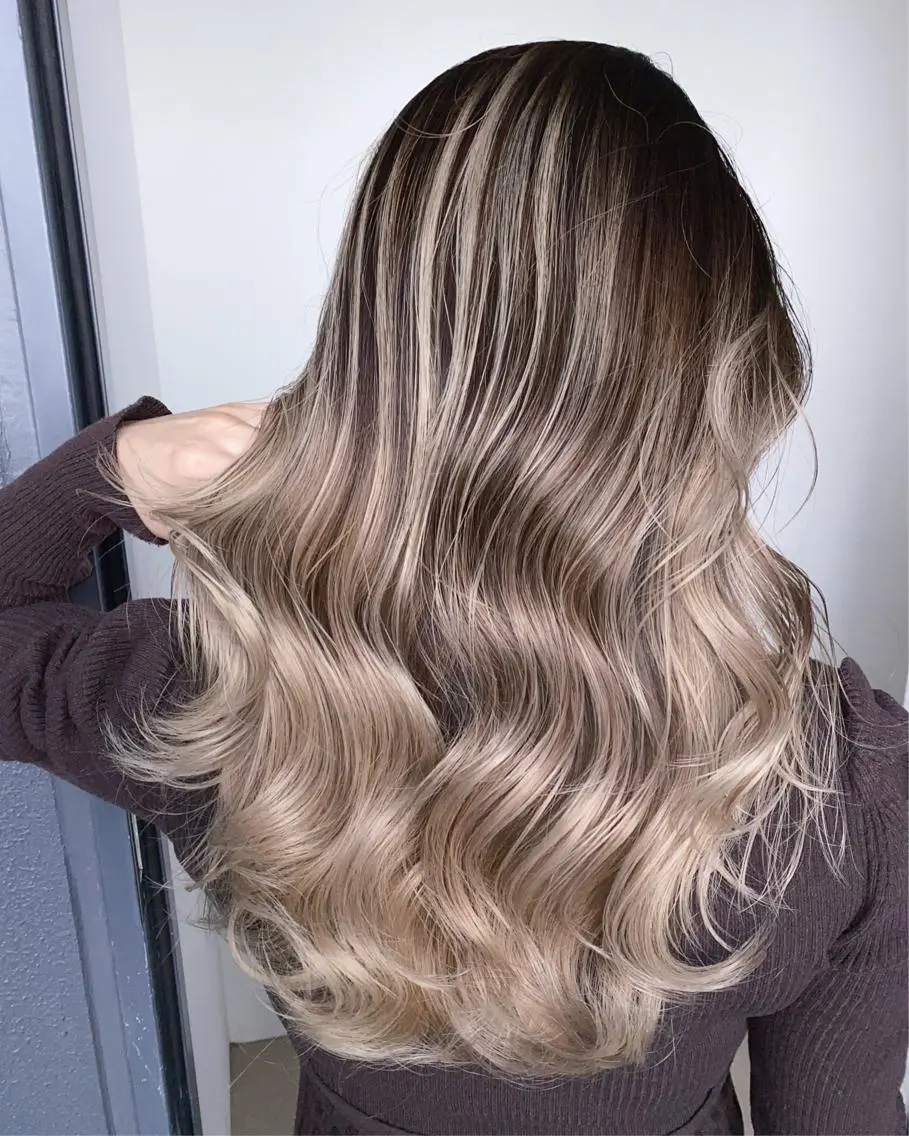 セミロング カラー カット ヘアカラー ブリーチ 透明感HIDEのヘアスタイル