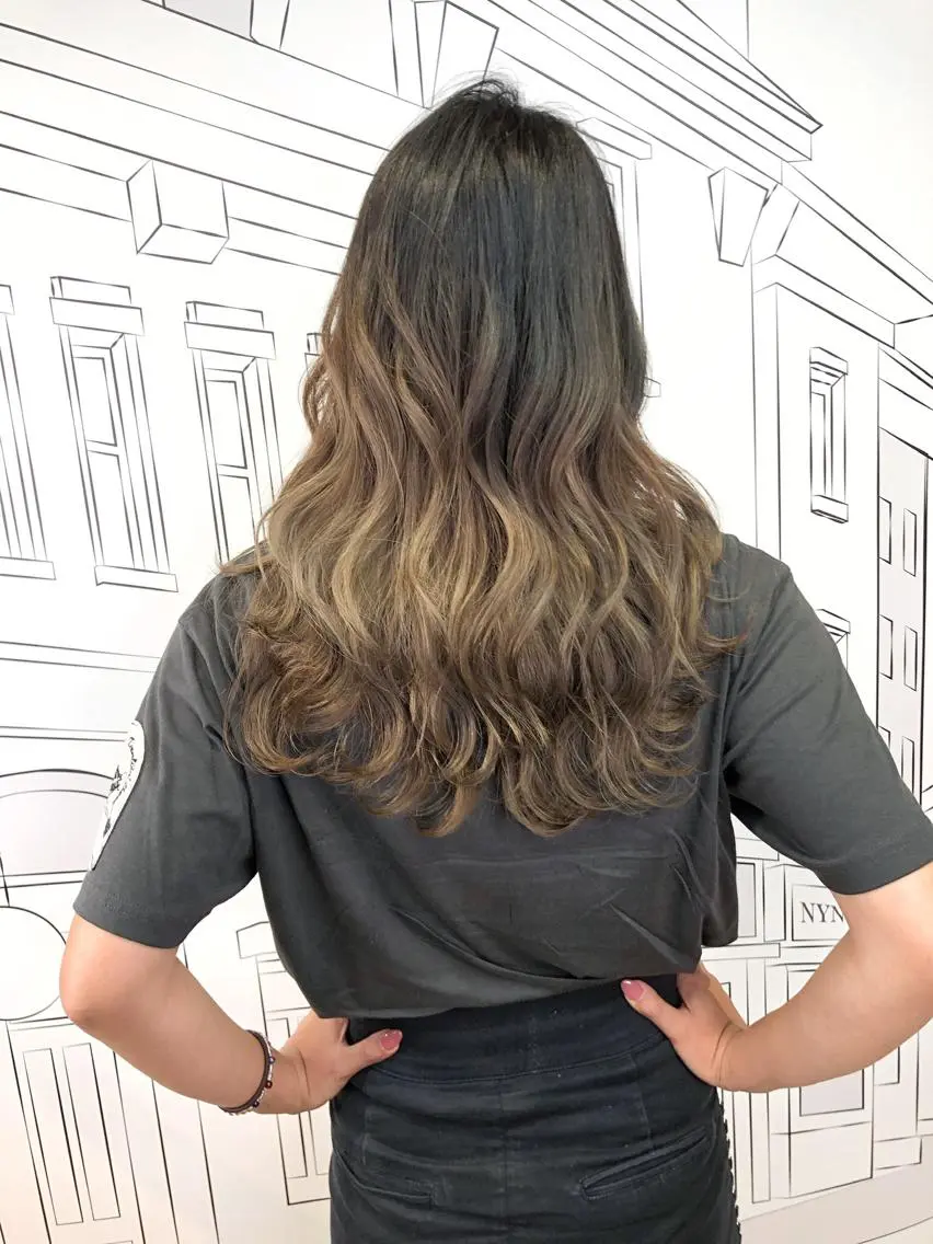 ロング カラー グラデーションカラー レイヤー⭐️カラー ⭐️平川雅史のヘアスタイル
