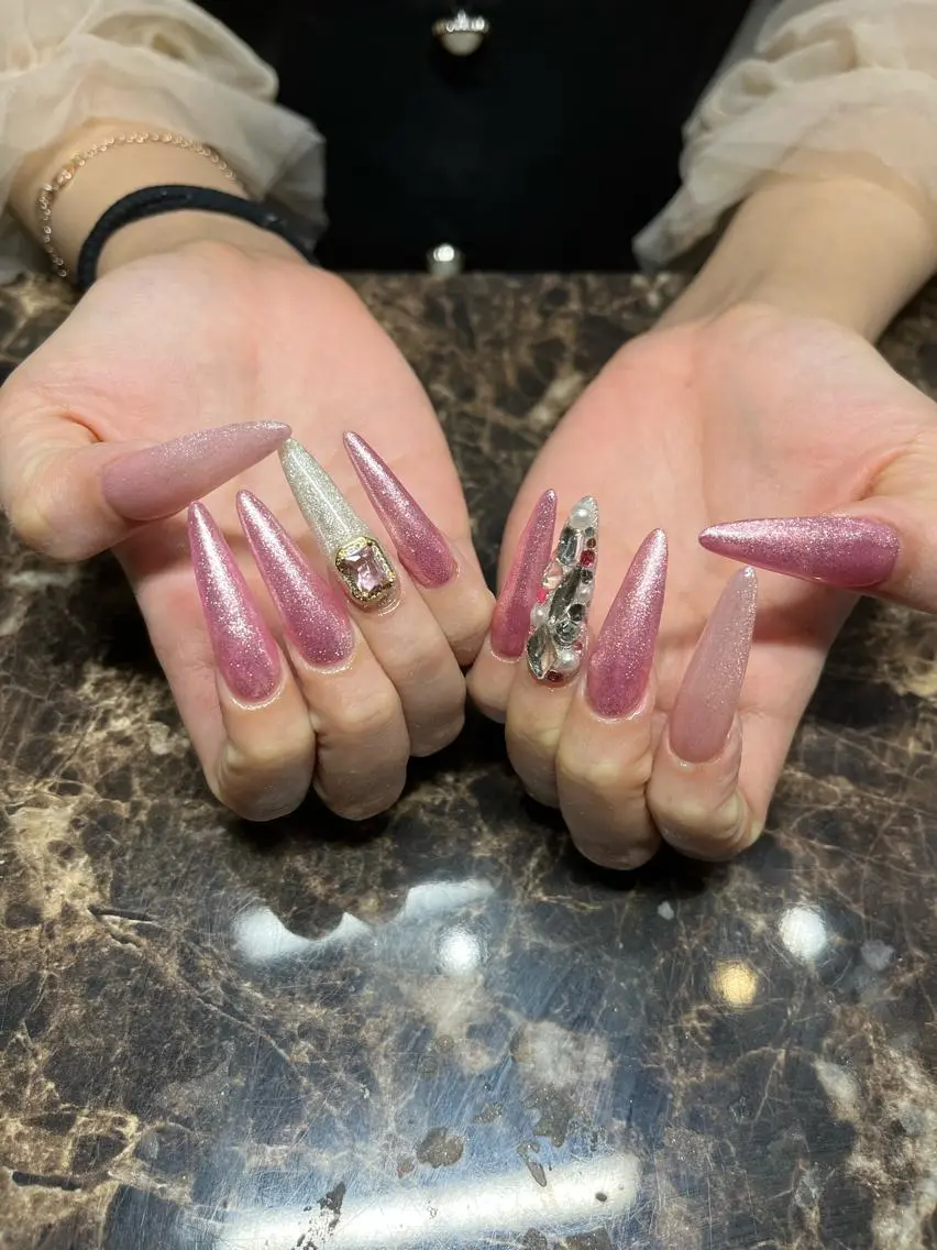 ネイル ハンドネイル IROHA Nail 矢掛萌子のネイルデザイン