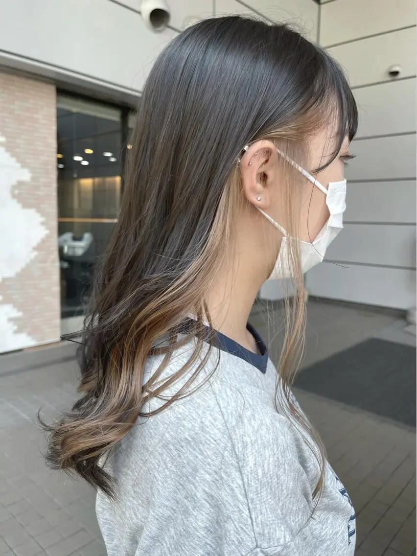ロング カラー インナーカラー カット ヘアカラー トリートメント Zina天王寺 CHIAKIのヘアスタイル