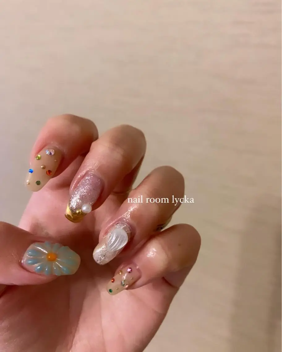 ネイル ネイルルームリッカ 𝐦𝐚𝐲𝐮のネイルデザイン