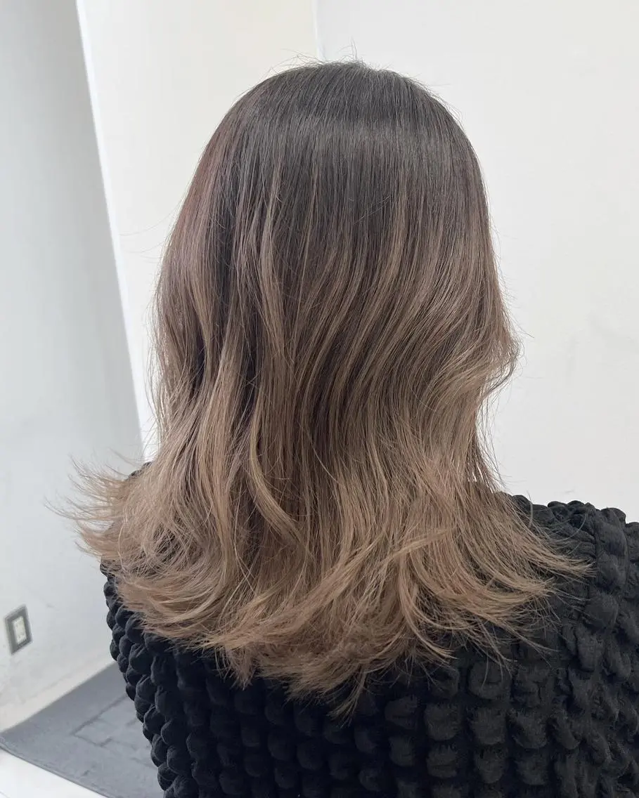 ミディアム カラー ヘアカラー 【公式】amble luxe池袋東口🩷のヘアスタイル